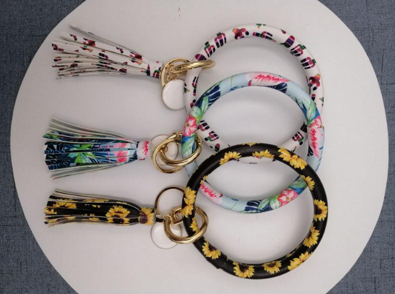LLavero con monograma de Cactu - Monogram Keychain Leather reseña y precio
