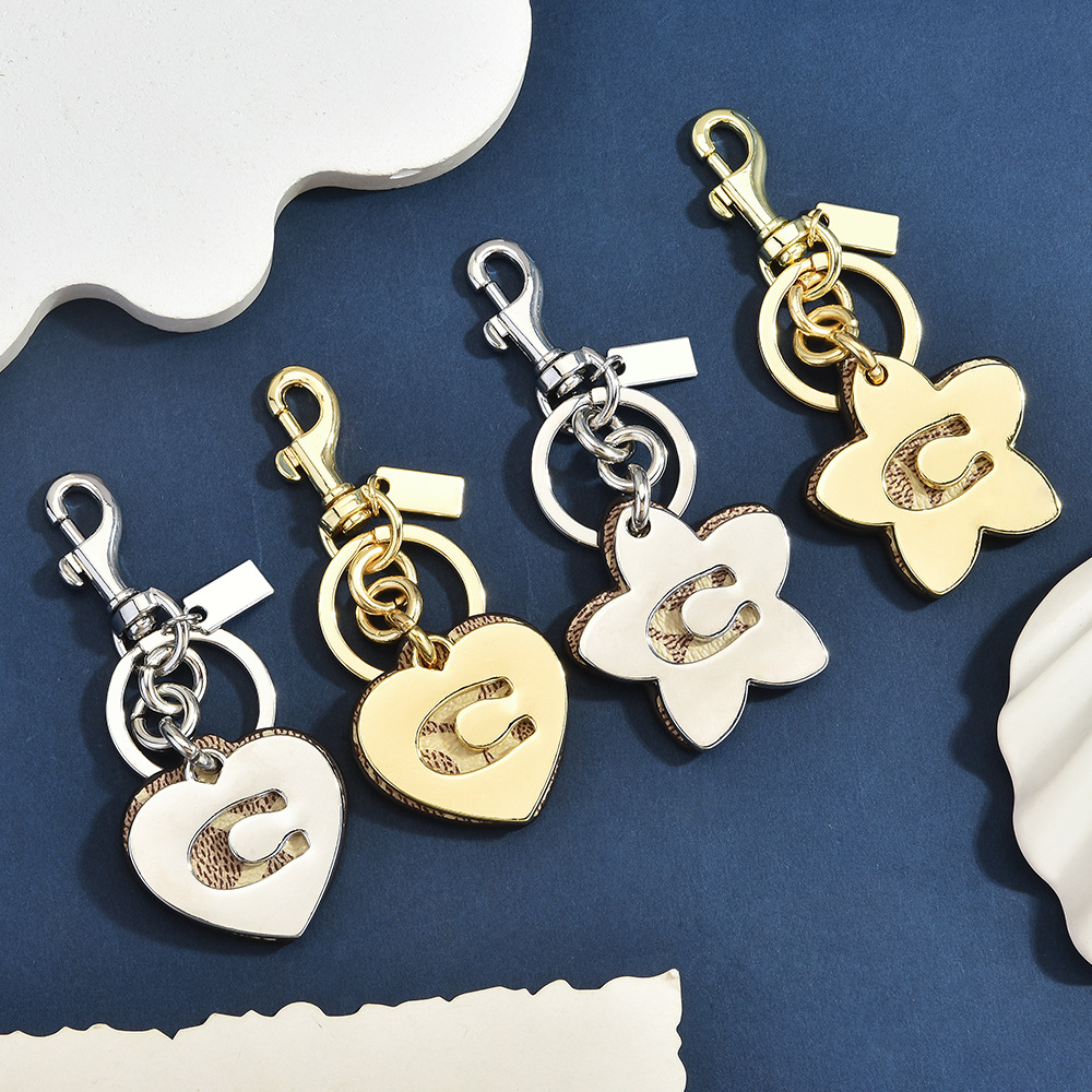 Llavero con Monograma Inicial  - Monogram Keychain Leather reseña y precio