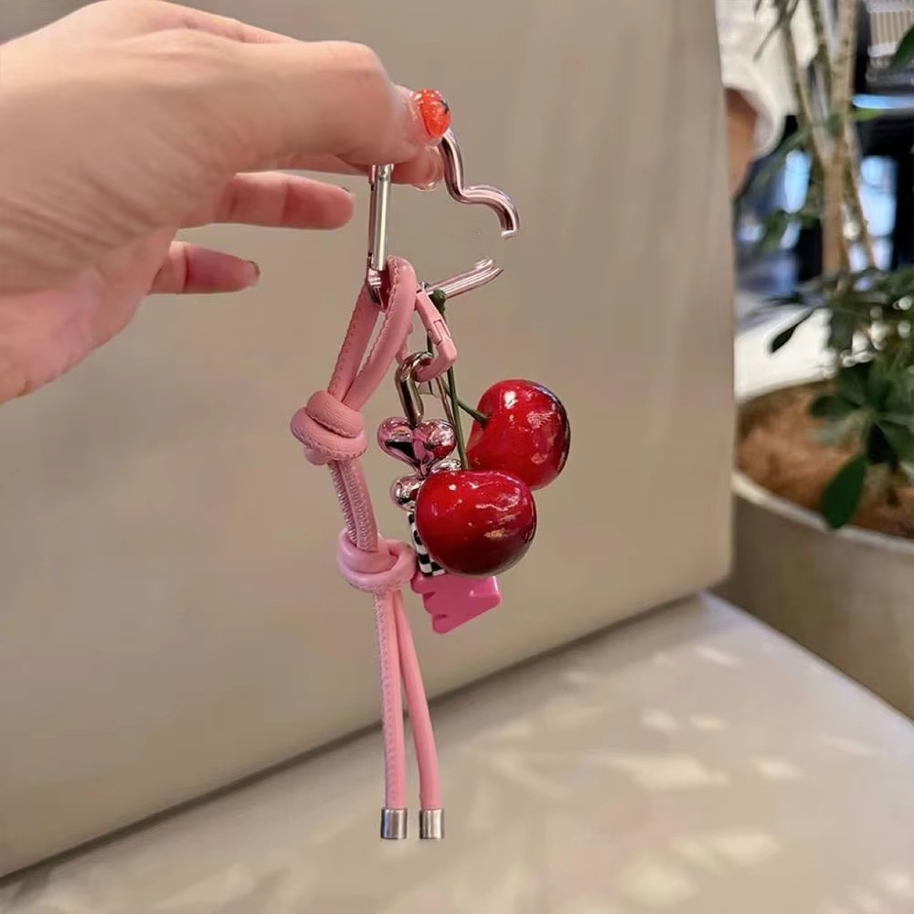 Cordón corto de cuero PU con a - Monogram Keychain Leather reseña y precio